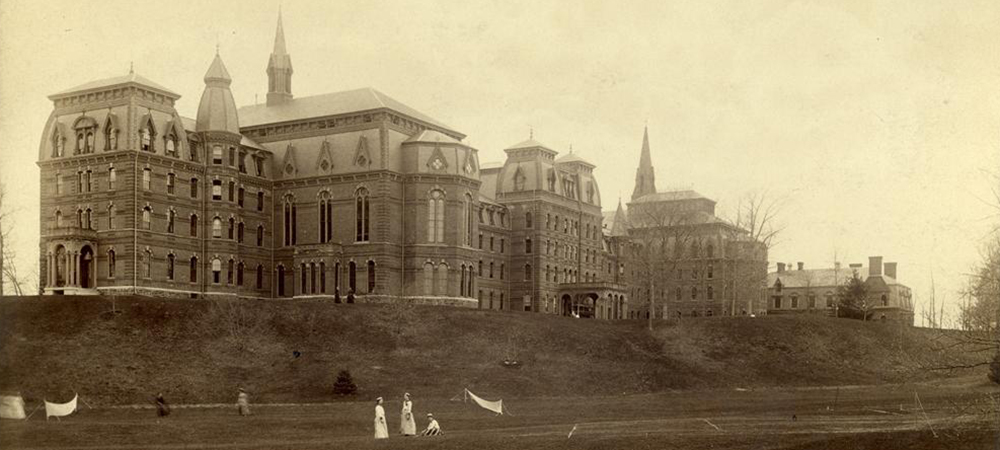 1914年大火前的大学大厅